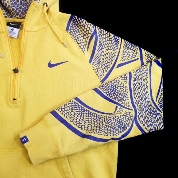 nike mamba sweatshirt
